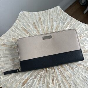 Kate Spade Beige and Black Wallet